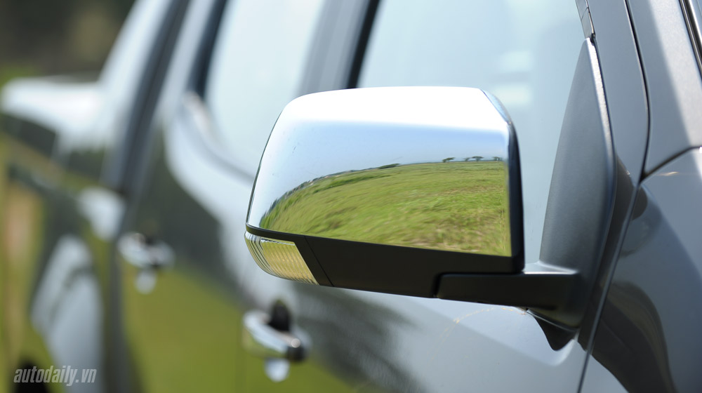 Ảnh chi tiết ngoại thất Chevrolet Colorado LTZ 2.8 AT 4x4 Chervolet Colorado 2015 (45).jpg