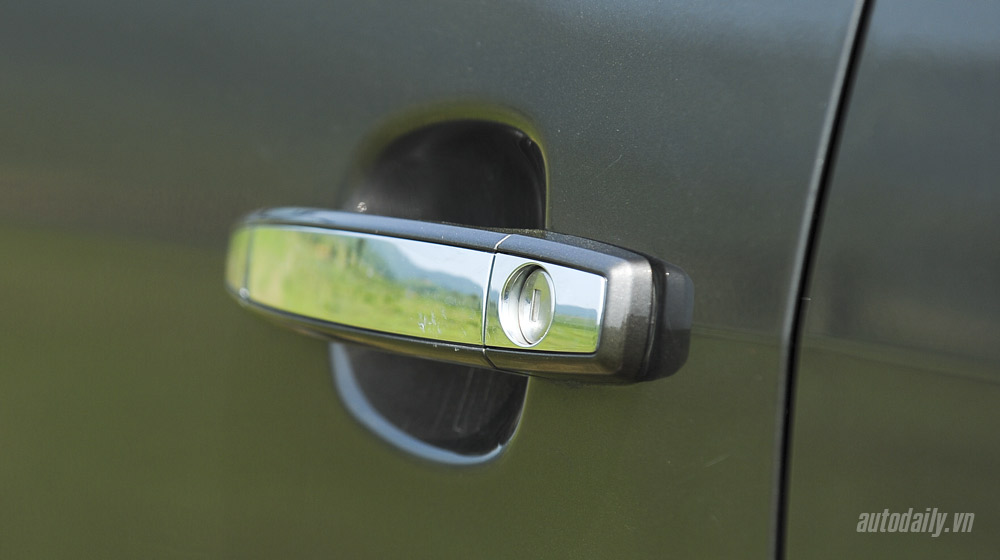 Ảnh chi tiết ngoại thất Chevrolet Colorado LTZ 2.8 AT 4x4 Chervolet Colorado 2015 (53).jpg