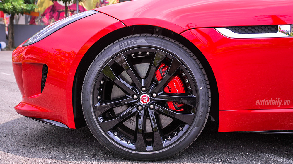 Ngắm “siêu báo” Jaguar mui trần mạnh nhất Việt Nam Jaguar F-type R (12).jpg