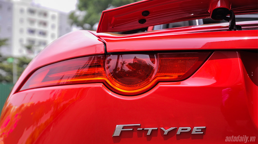 Ngắm “siêu báo” Jaguar mui trần mạnh nhất Việt Nam Jaguar F-type R (15).jpg