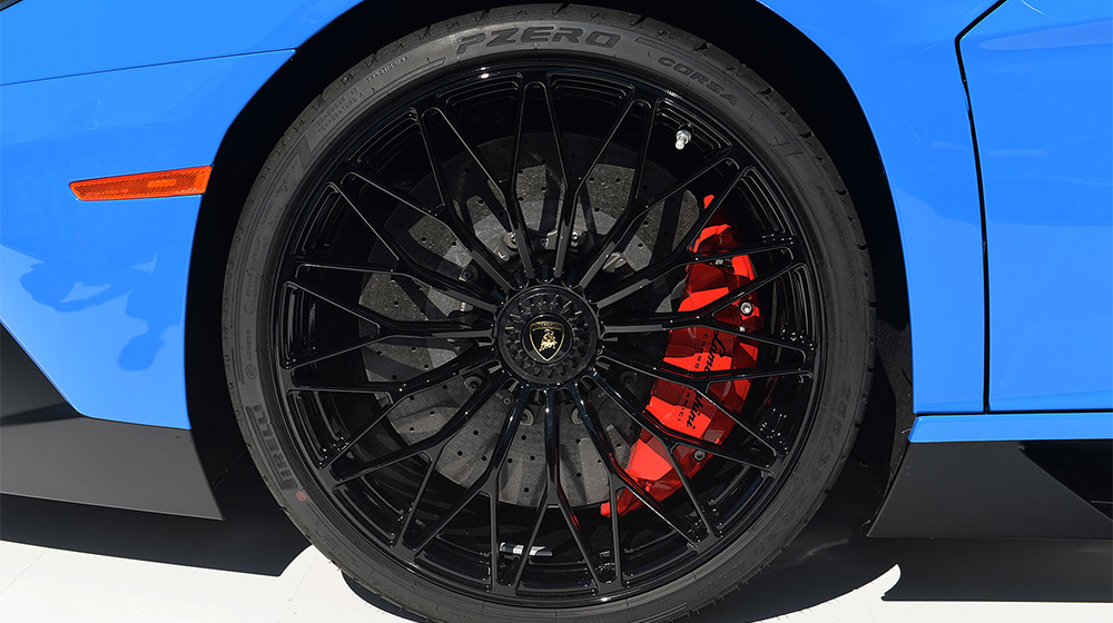 Ảnh chi tiết Lamborghini Aventador SV Roadster 12-lamborghini-aventador-sv-roadster-quail-1.jpg