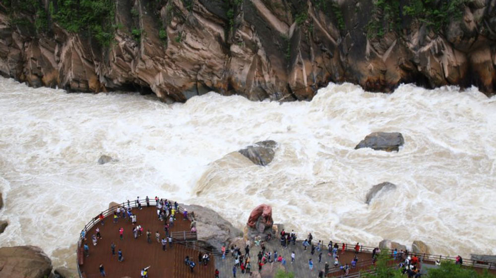 Hành trình lên “nóc nhà thế giới” (P3): Đến vùng đất quyến rũ Shangri-La ECB-Return-2015-Trip--(18).jpg