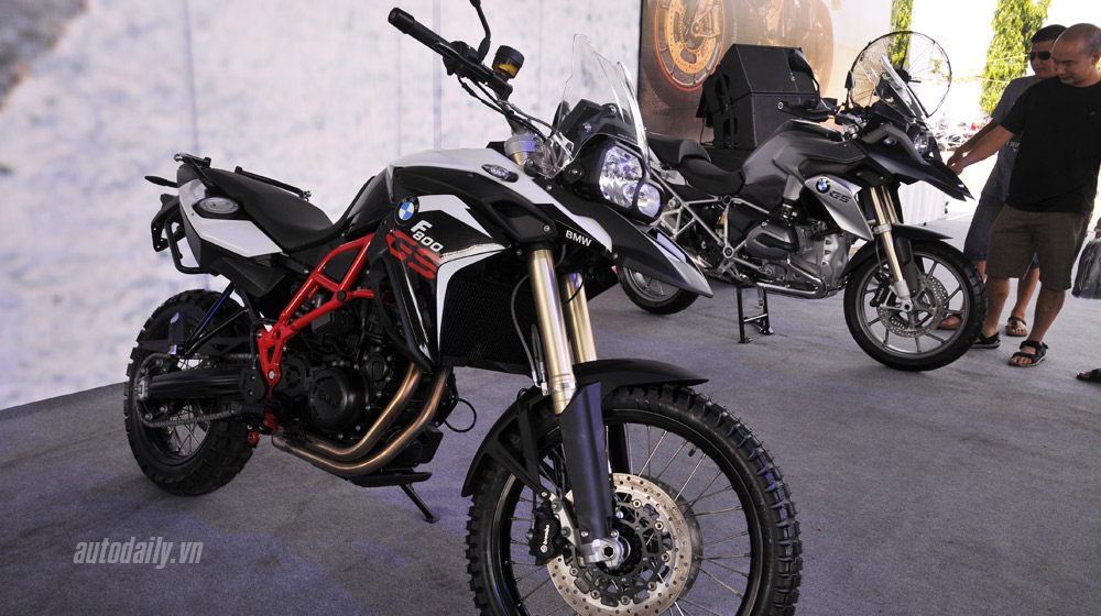 BMW “khoe” dàn môtô “khủng” tại Sài Gòn _GLK7828.jpg