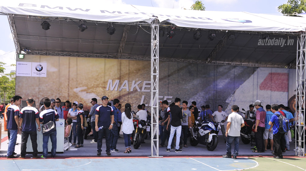 BMW “khoe” dàn môtô “khủng” tại Sài Gòn _GLK7834.jpg