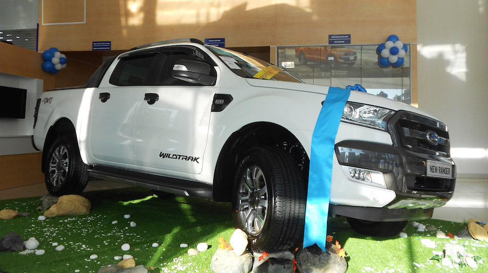 Ranger 2015 ra mắt tại Đại lý Ford lớn nhất miền Nam ben-thanh-ford-ford-ranger-2015DSCN3544.jpg