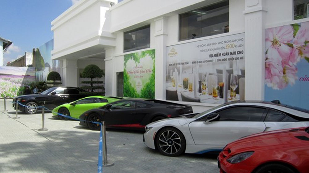 Dàn xe gần 50 tỷ tập trung tại Sài Gòn dan-xe-tu-tap-sai-gon (2).jpg