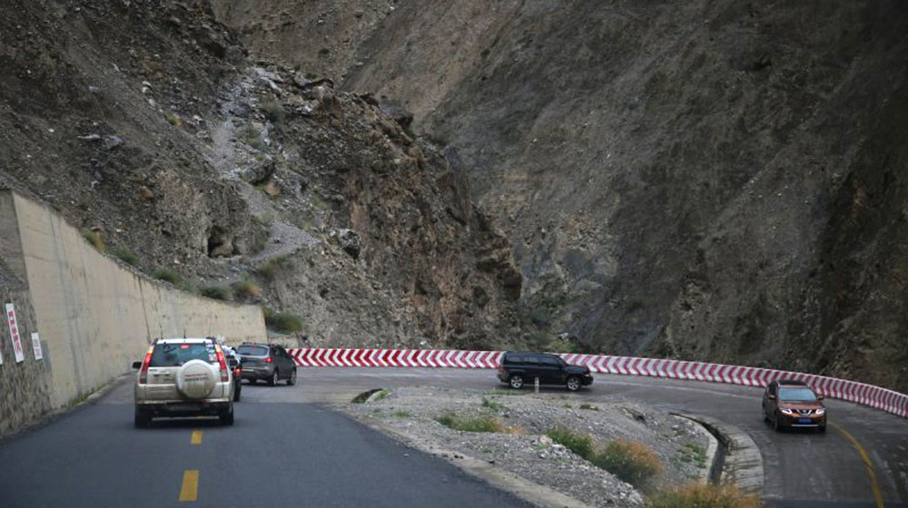 Hành trình lên “nóc nhà thế giới” (P4): Vượt núi cao, dốc sâu ECB-2015-Day-7--(36).jpg