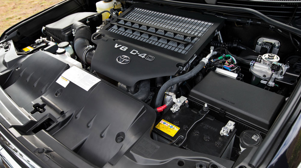 Vén màn Toyota Land Cruiser 200 bản nâng cấp Toyota-Land-Cruiser-200-Australia-6.jpg