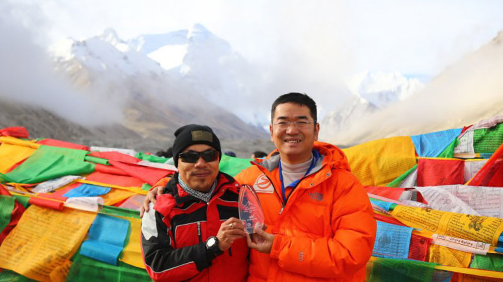 Hành trình lên “nóc nhà thế giới” (P5): Chạm đỉnh ECB-2015-ngay-13-(113).jpg