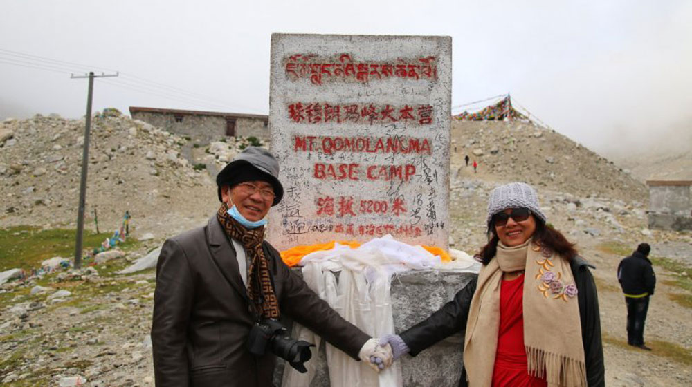 Hành trình lên “nóc nhà thế giới” (P5): Chạm đỉnh ECB-2015-ngay-13-(61).jpg