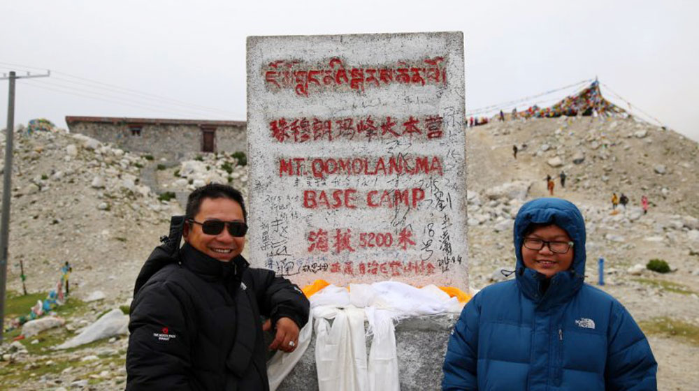 Hành trình lên “nóc nhà thế giới” (P5): Chạm đỉnh ECB-2015-ngay-13-(77).jpg