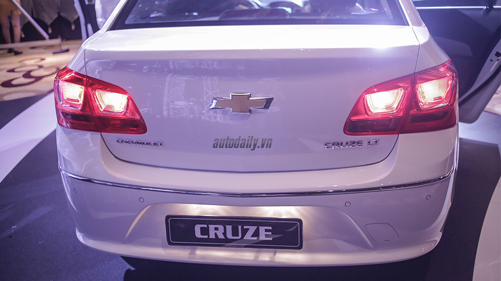 Những nâng cấp “đáng tiền” trên Chevrolet Cruze 2015 Chevrolet Cruze (7).jpg
