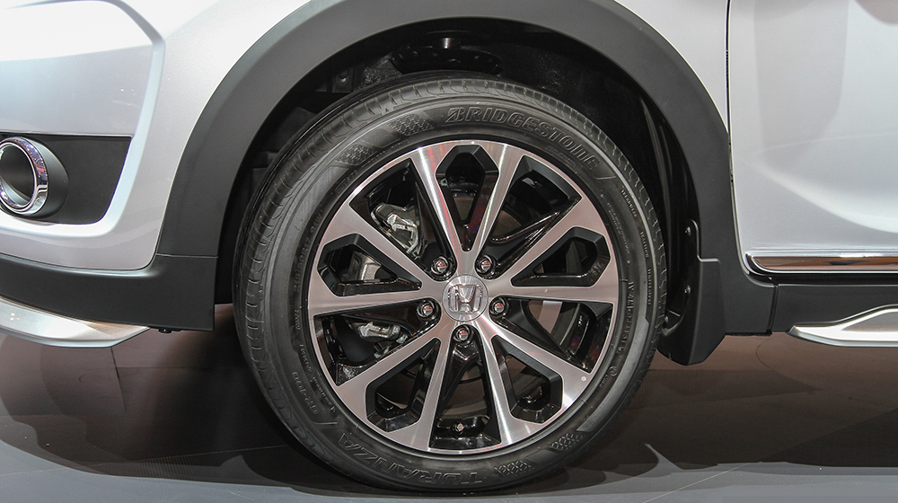 Soi chi tiết crossover giá rẻ Honda BR-V vừa ra mắt Honda_BR-V (5).jpg