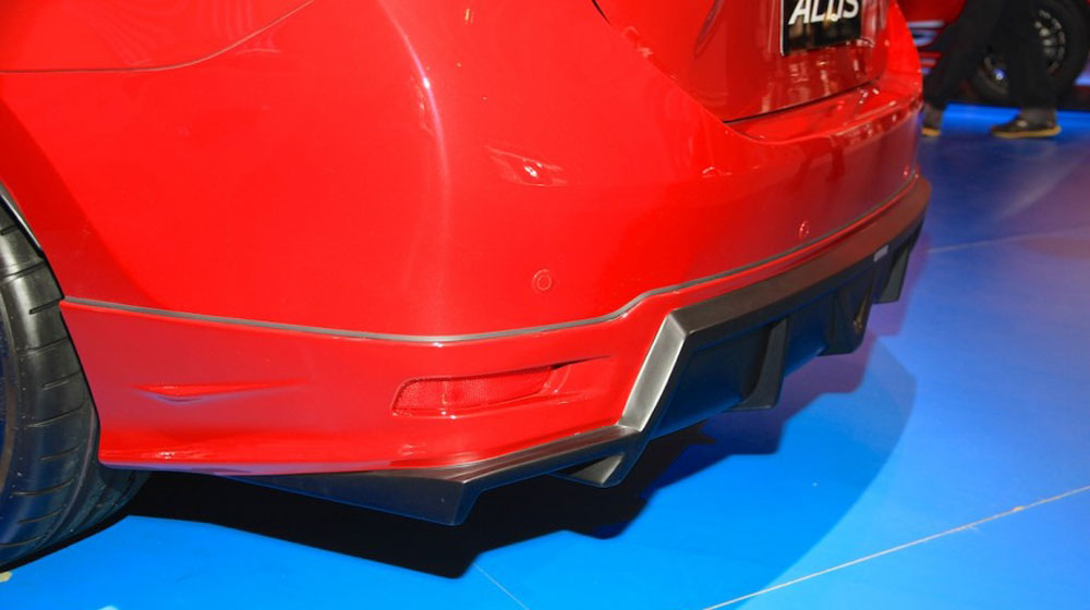 Ảnh chi tiết Toyota Corolla Altis TRD Sportivo 2015 Toyota Corolla Altis TRD Sportivo 2015 (5).jpg