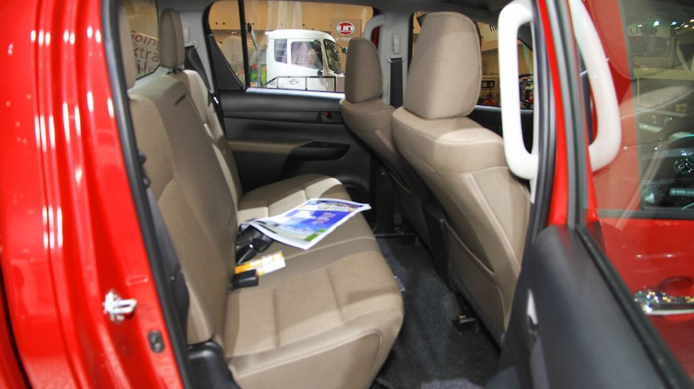 Ảnh chi tiết Toyota Hilux 2016 tại Indonesia toyota-hilux-2016-(10).jpg