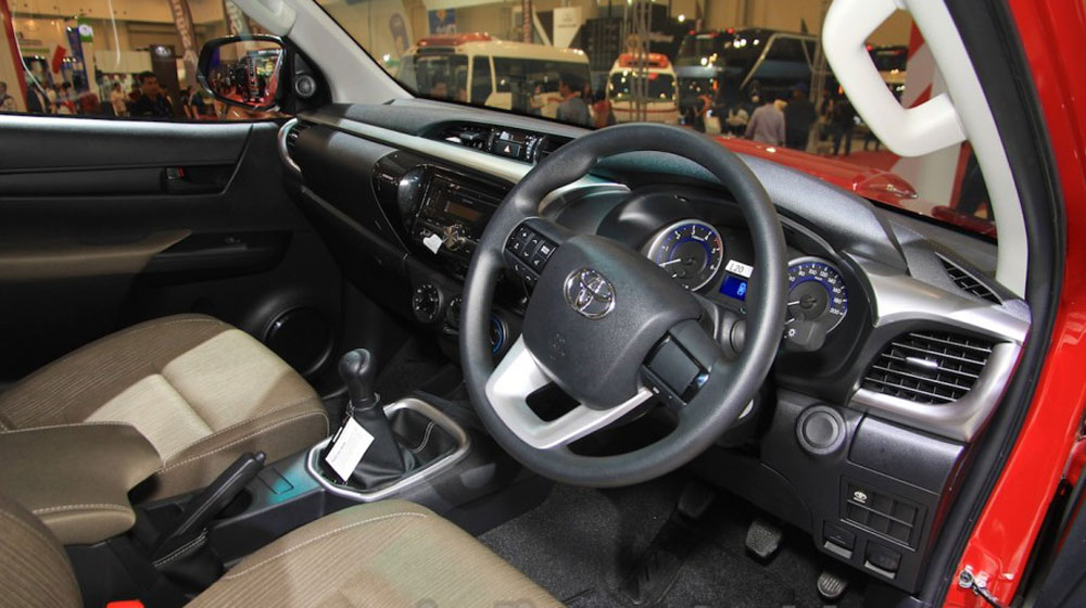 Ảnh chi tiết Toyota Hilux 2016 tại Indonesia toyota-hilux-2016-(9).jpg