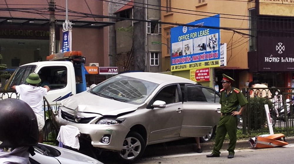 Giải mã hiện tượng “xe điên” ts270632-1.jpg