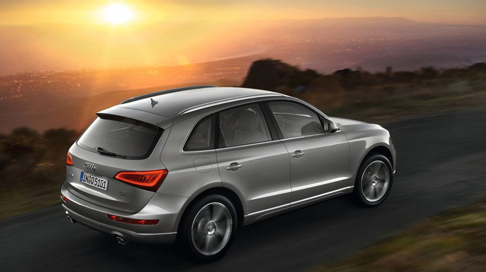 4 mẫu xe trong tầm giá từ 1-2 tỷ đồng đáng cân nhắc Audi-Q5_2013_1024x768_wallpaper_18.jpg