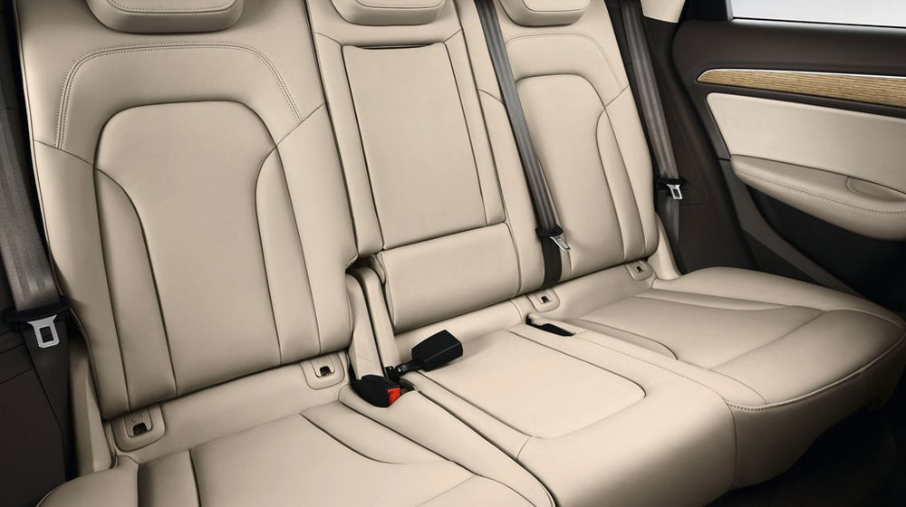 4 mẫu xe trong tầm giá từ 1-2 tỷ đồng đáng cân nhắc Audi-Q5_2013_1024x768_wallpaper_3d.jpg