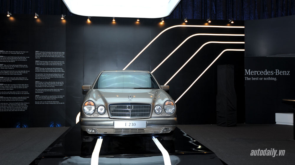 Mercedes-Benz Fashion Week 2015 khai màn hoành tráng mercedes-fashion-weeek (2).jpg