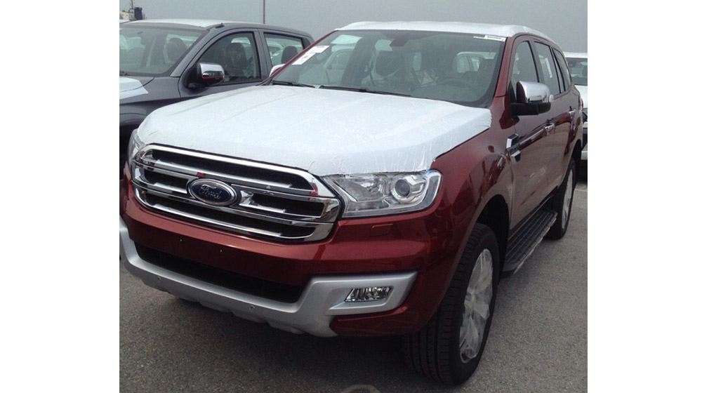 Ford Everest 2015 tay lái thuận bất ngờ xuất hiện tại Việt Nam Ford Everest 2015 (4).jpg