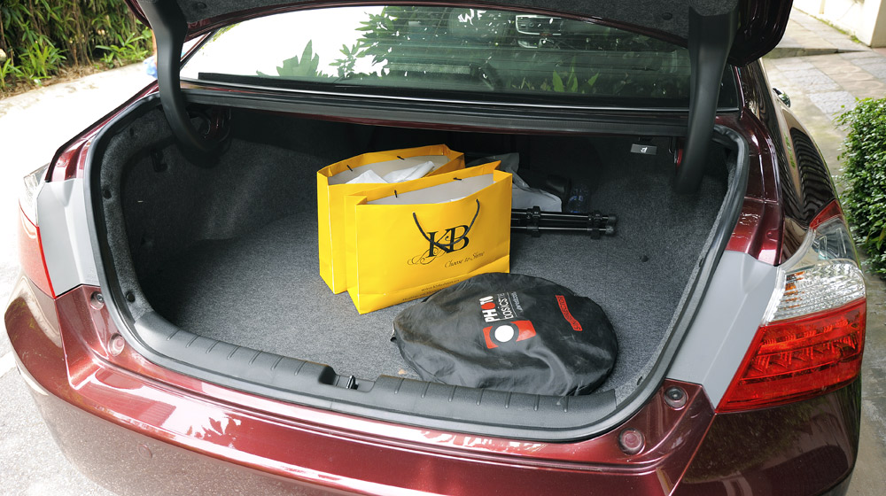 Ảnh chi tiết nội thất Honda Accord 2015 HondaAccord2015_49.jpg