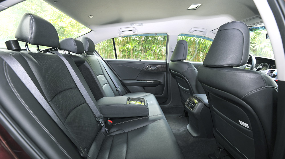 Honda Accord 2015 – Đi tìm sự khác biệt HondaAccord2015_51.jpg