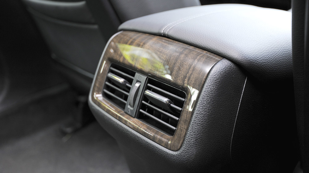 Ảnh chi tiết nội thất Honda Accord 2015 HondaAccord2015_52.jpg