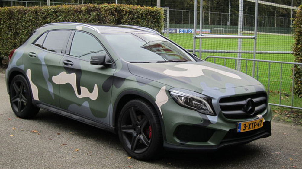 Sao trẻ của MU Memphis Depay khoe xe Mercedes cực chất Memphis Depay (5).jpg