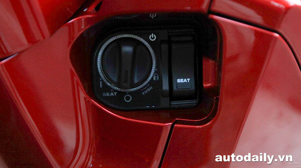 Ngắm chi tiết Honda SH300i 2015 đầu tiên tại Việt Nam sh300i-2016-(15).jpg