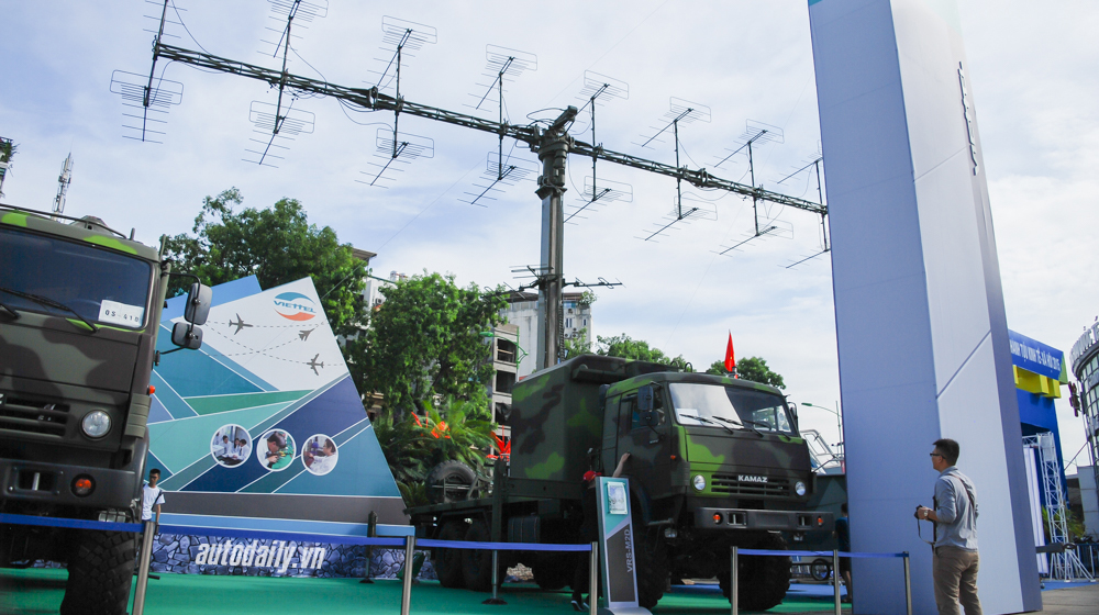 Chiêm ngưỡng dàn xe đặc chủng tại Hà Nội Xe_dac_chung (7).jpg