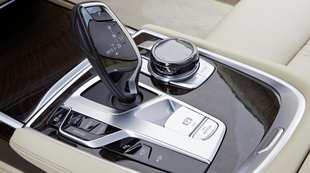 Ngắm chi tiết xế đầu bảng BMW 7-Series 2016 bmw-7-series-2016 (13).jpg