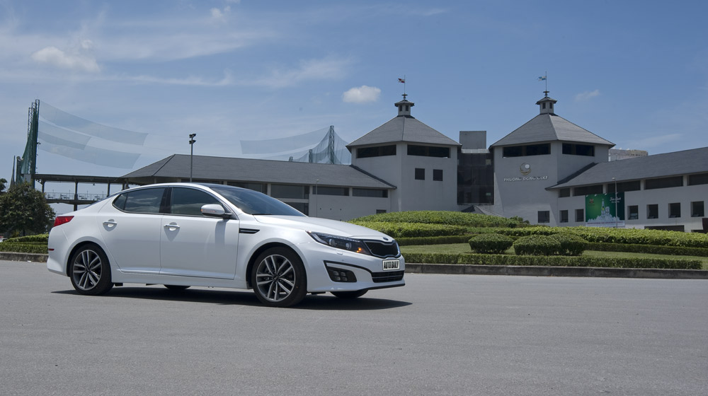 Kia Optima 2015 – Cái nhìn mới về xe Hàn Kia Optima 2015 (12).jpg