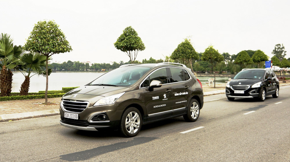 Khách hàng Bắc Bộ thoải mái lái thử xe Peugeot Testdrive-Hai-Duong-1.jpg