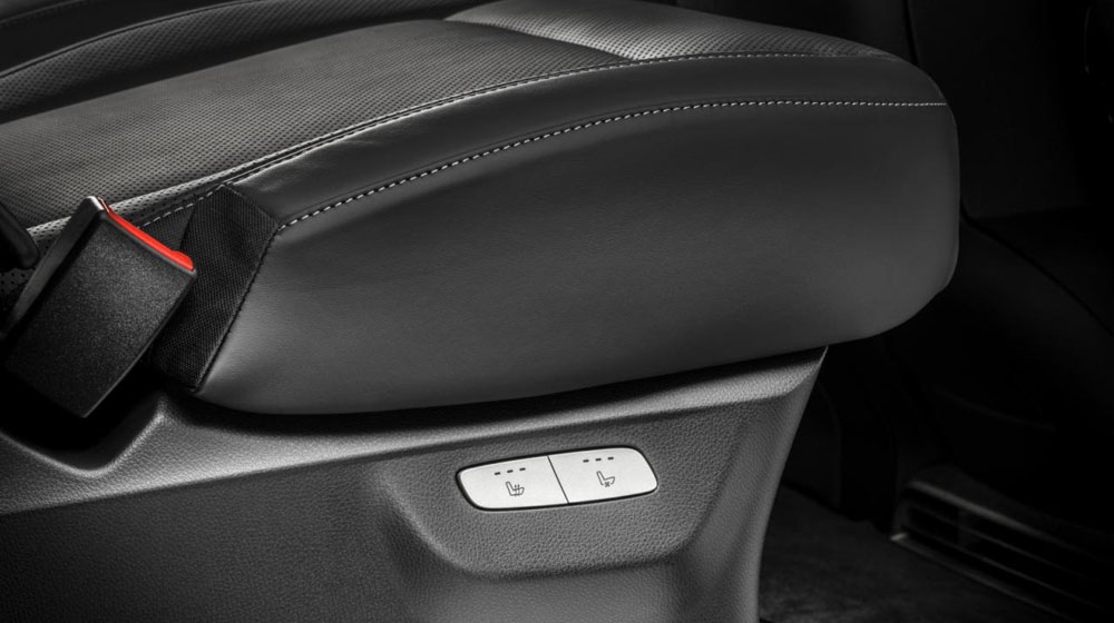 Ảnh chi tiết Mercedes-Benz V-Class AMG Line mercedes-v-class-amg-line (9).jpg