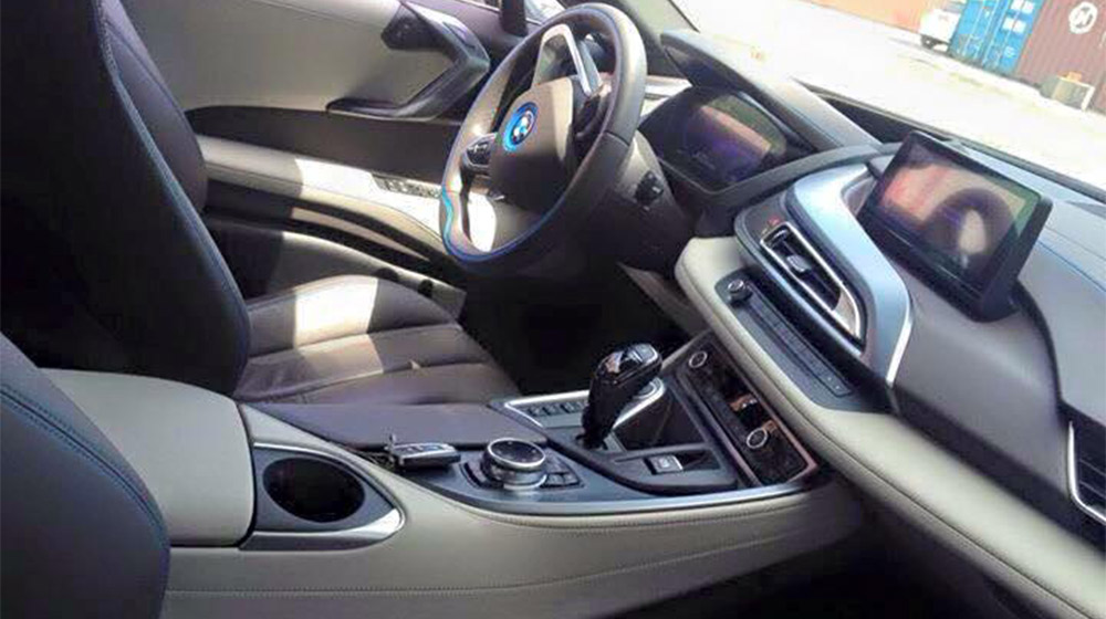 Ảnh chi tiết BMW i8 đầu tiên tại miền Bắc BMW i8  (7).jpg