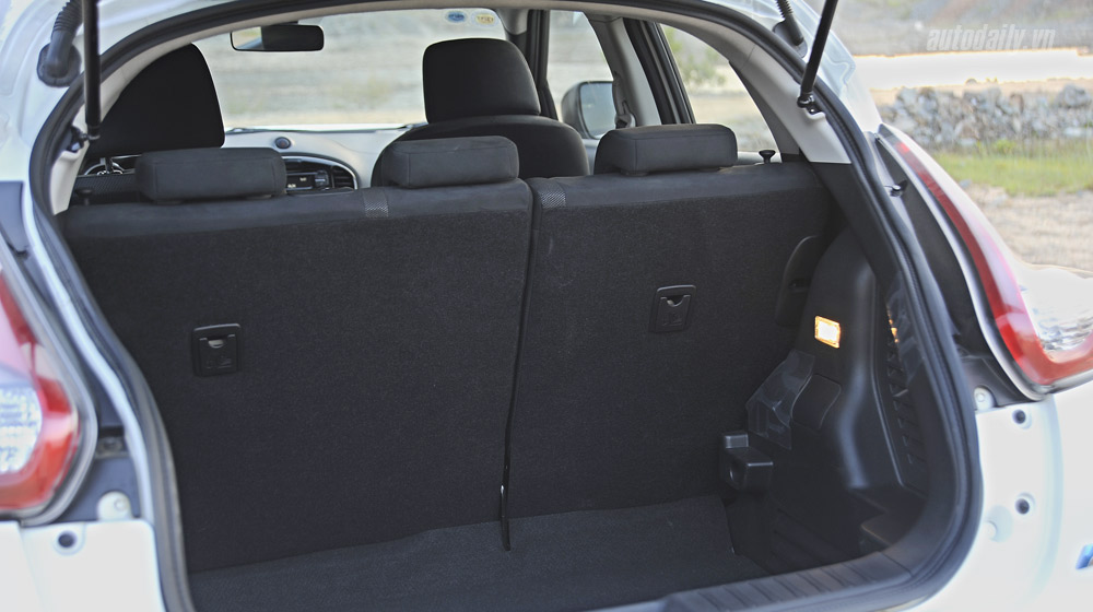 Ảnh chi tiết nội thất Nissan Juke 2015 _DSC5401-copy-1.jpg
