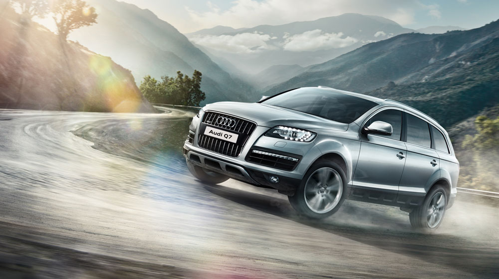 Audi Việt Nam tung khuyến mại trước thềm Triển lãm Ôtô Quốc tế audi-q7.jpg