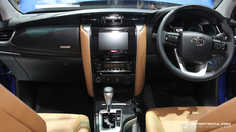 Toyota Fortuner 2016 sắp đến tay người tiêu dùng Ấn Độ Toyota_Fortuner_2016 (6).jpg