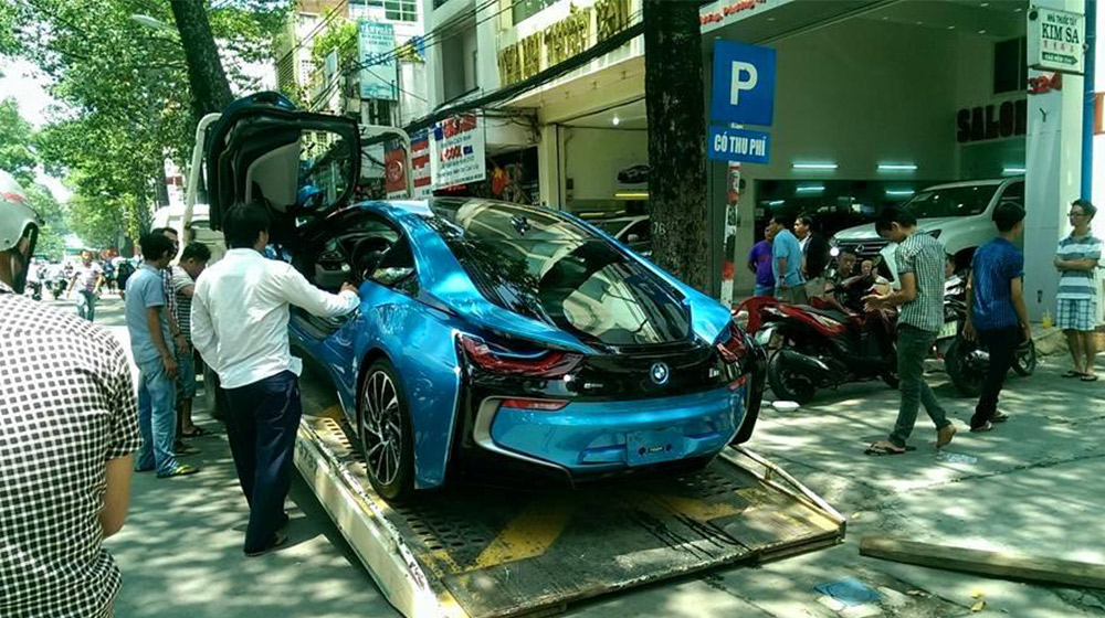 Chạm mặt siêu xe BMW i8 đầu tiên lăn bánh tại Hà Nội BMW i8 (3).jpg