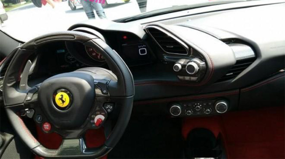 Chưa ra mắt, Ferrari 488 Spider bất ngờ lộ diện tại Trung Quốc Ferrari 488 Spider (5).jpg