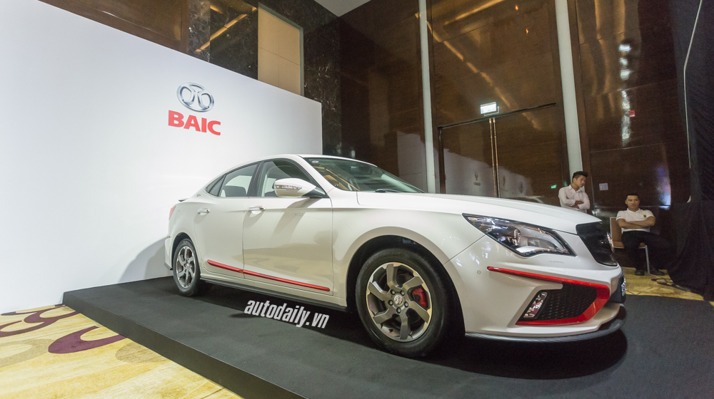 Điểm mặt 9 thương hiệu tham gia Triển lãm Ôtô Quốc tế Việt Nam 2015 Trien_lam_oto_quoc_te_2015 (11).jpg