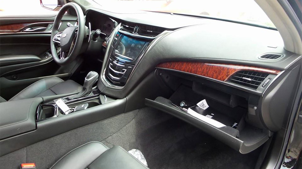 Ảnh chi tiết Cadillac CTS 2015 đầu tiên tại Việt Nam Cadillac CLS 2015 (5).jpg