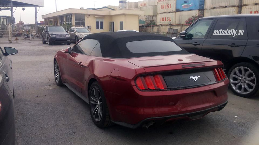 Ford Mustang Convertible 2015 đầu tiên về Việt Nam Ford Mútang (4).jpg