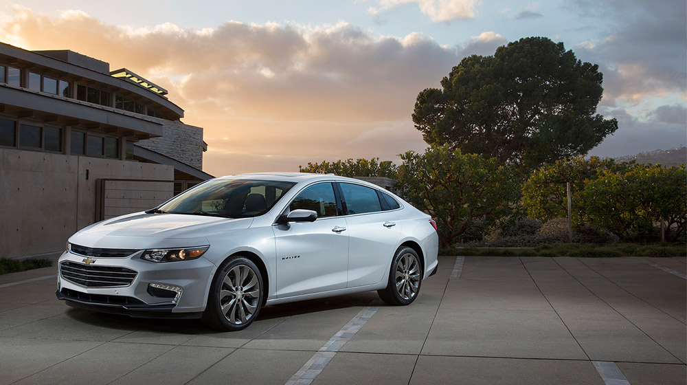 Đối thủ Toyota Camry và Honda Accord chốt giá từ 22.500 USD 2016-Chevrolet-Malibu-1-(1).jpg