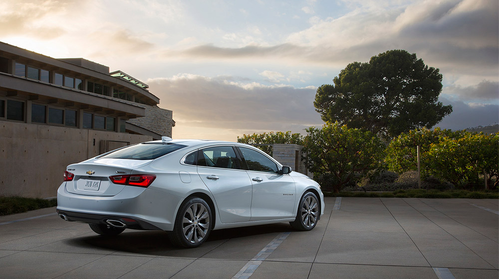 Đối thủ Toyota Camry và Honda Accord chốt giá từ 22.500 USD 2016-Chevrolet-Malibu-2.jpg