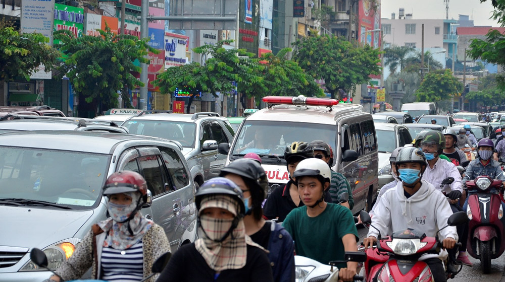 Ôtô không nhường đường xe cấp cứu, bị phạt bao nhiêu? xe-cuu-thuong.jpg