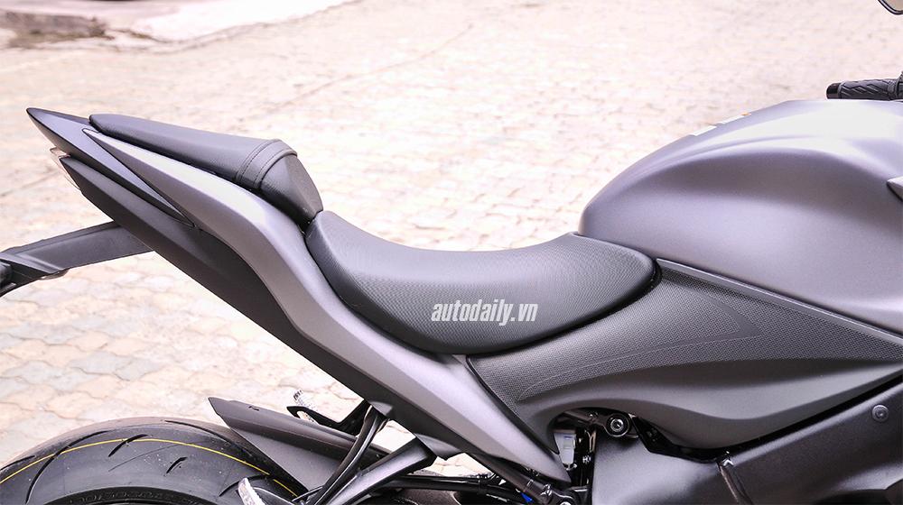 Ảnh chi tiết Suzuki GSX S1000 2015 tại Hà Nội Suzuki GSX S1000 2015 18 copy.jpg
