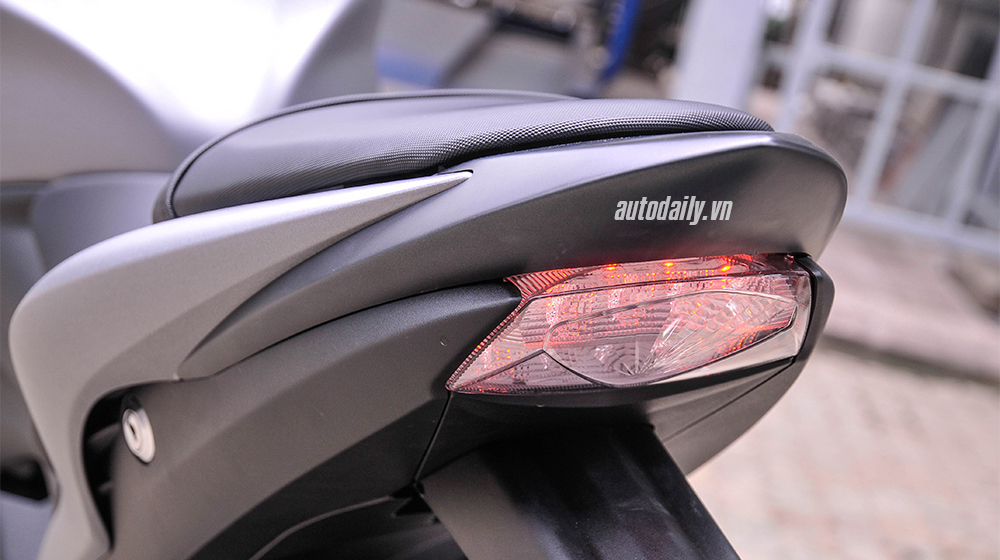 Ảnh chi tiết Suzuki GSX S1000 2015 tại Hà Nội Suzuki GSX S1000 2015 22 copy.jpg