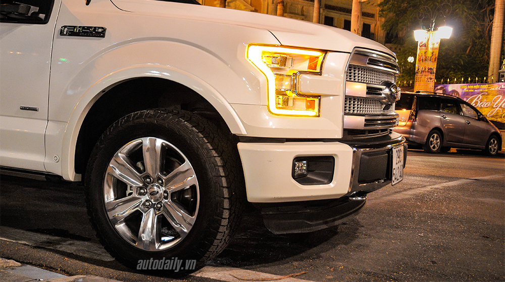 Ảnh chi tiết Ford F-150 2015 trong đêm thu Hà Nội Ford F-150 2015 12 copy.jpg